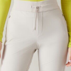 Athleta Headlands Hybrid Mid Rise Joggers, Birch Grey, Size 10, NWT